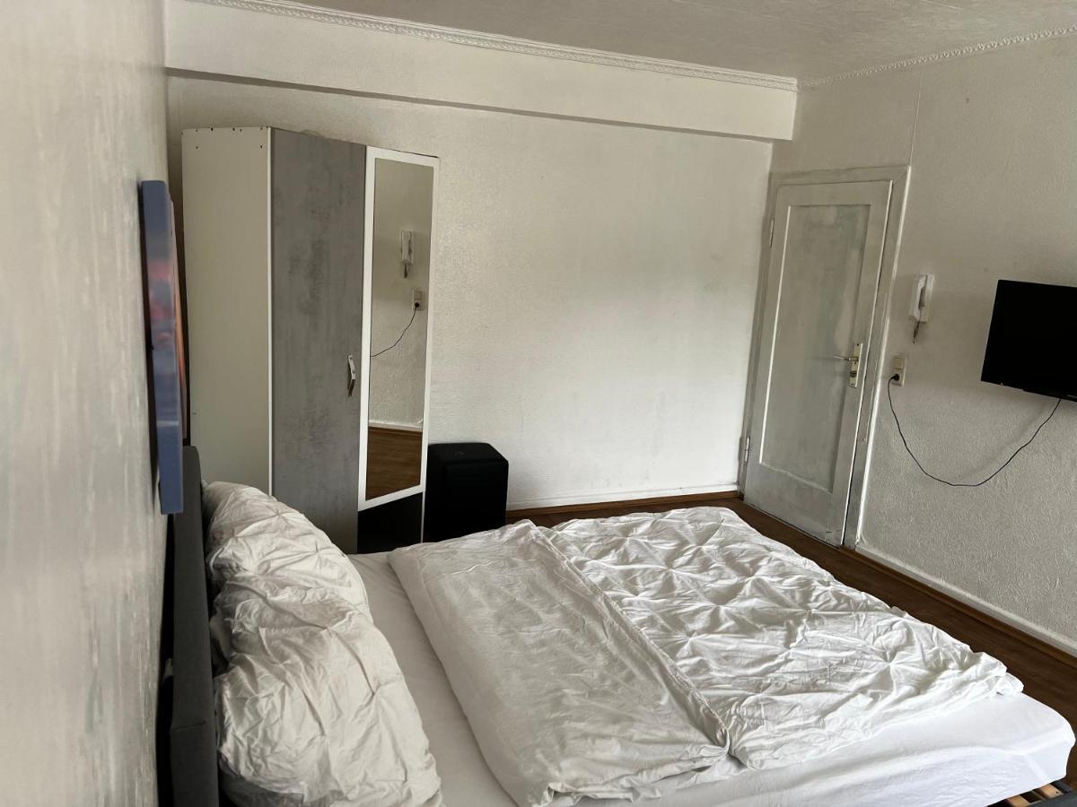 Moebliertes Wohnung Am Geroweiher Moenchengladbach Eksteriør bilde